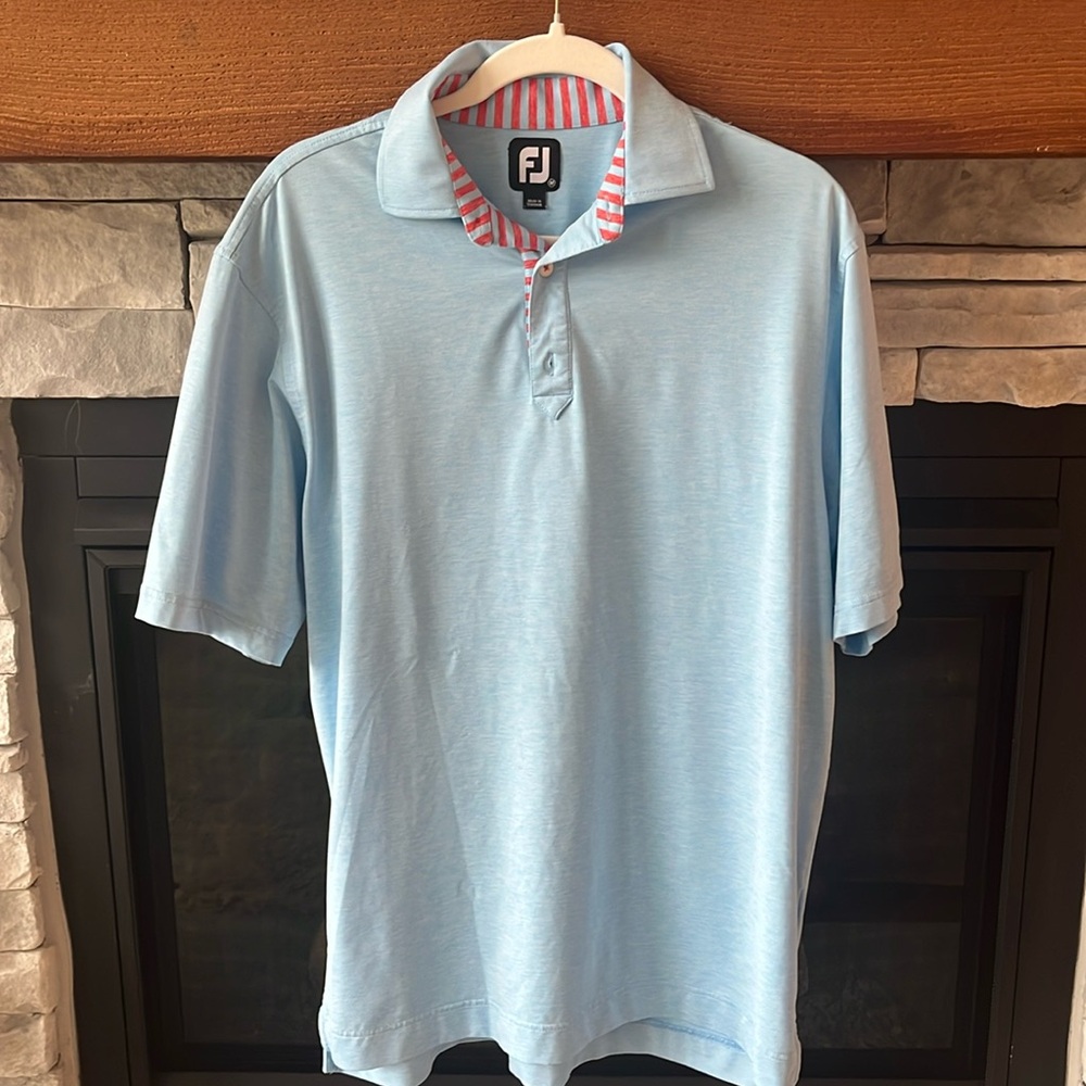 Men’s FJ polo. Size M.